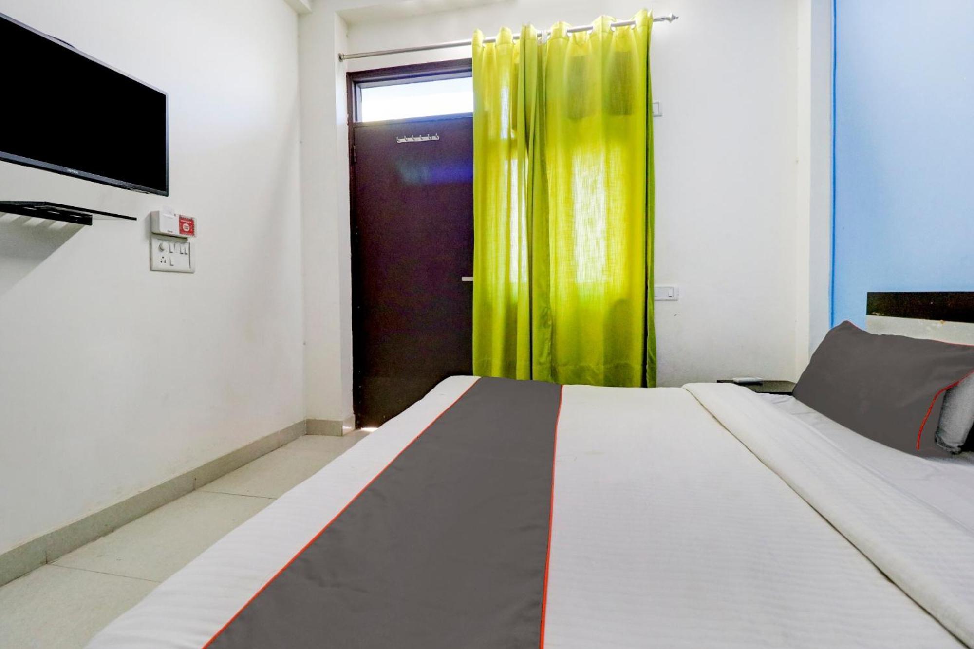 Hotel O Urban Wings Neu-Delhi Exterior foto